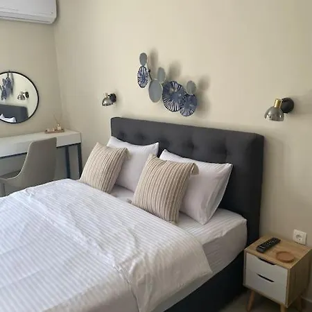 Liz Apartment *